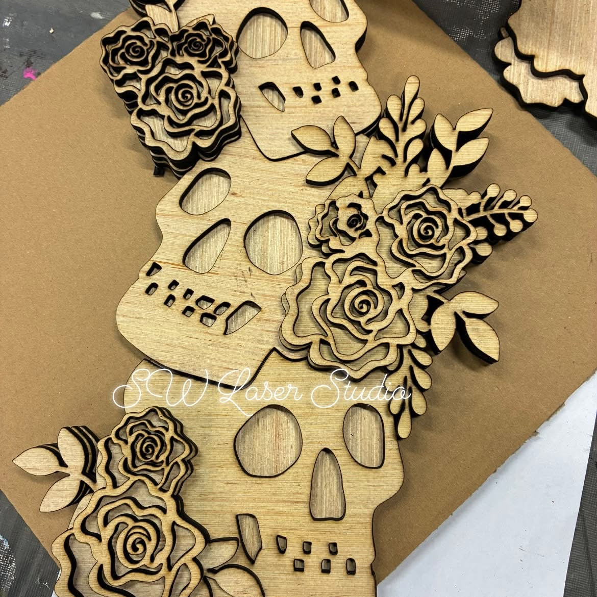 0129 - Skulls & Roses DIY craft kit, Wood sign,